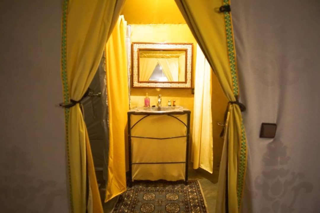 Merzouga Luxury Camp Экстерьер фото