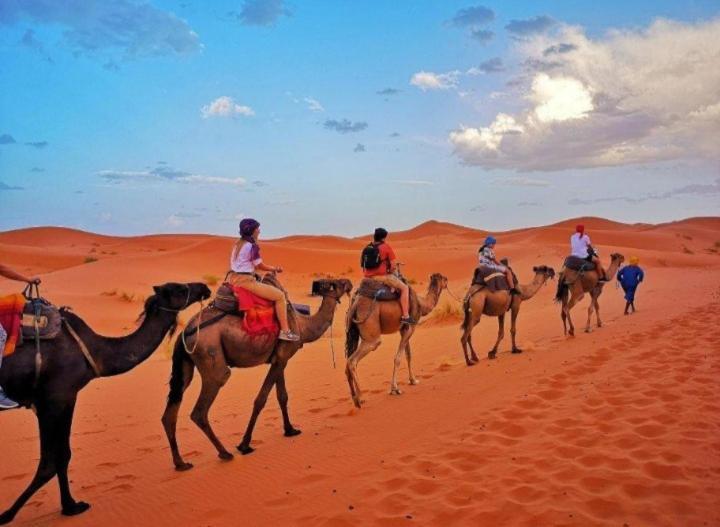 Merzouga Luxury Camp Экстерьер фото