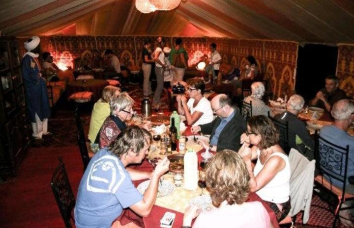 Merzouga Luxury Camp Экстерьер фото