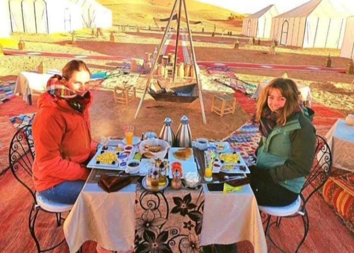 Merzouga Luxury Camp Экстерьер фото