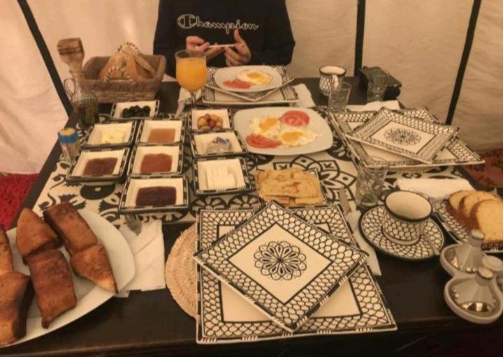 Merzouga Luxury Camp Экстерьер фото